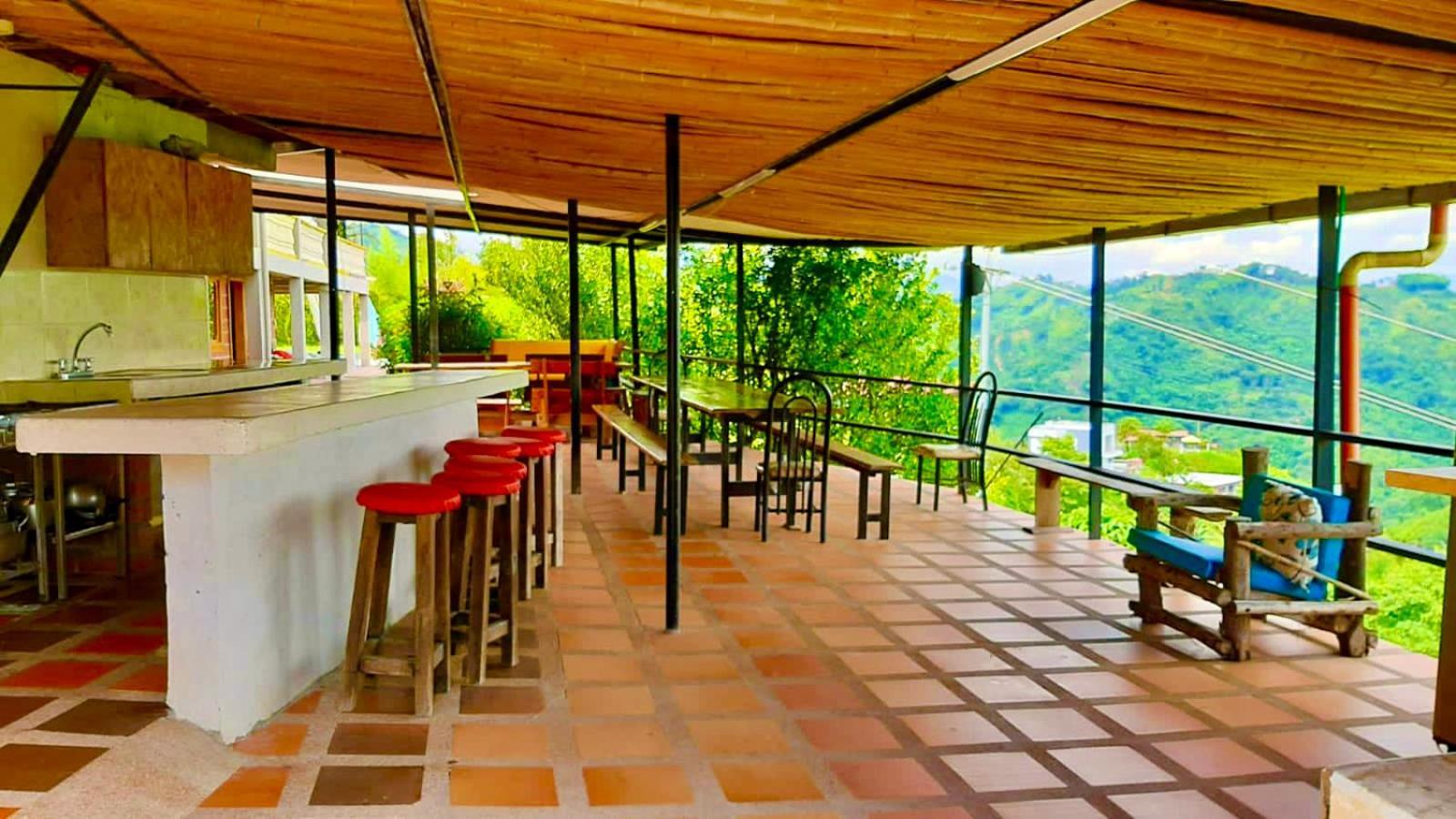 Mountain View Hostel San Peregrino Esterno foto